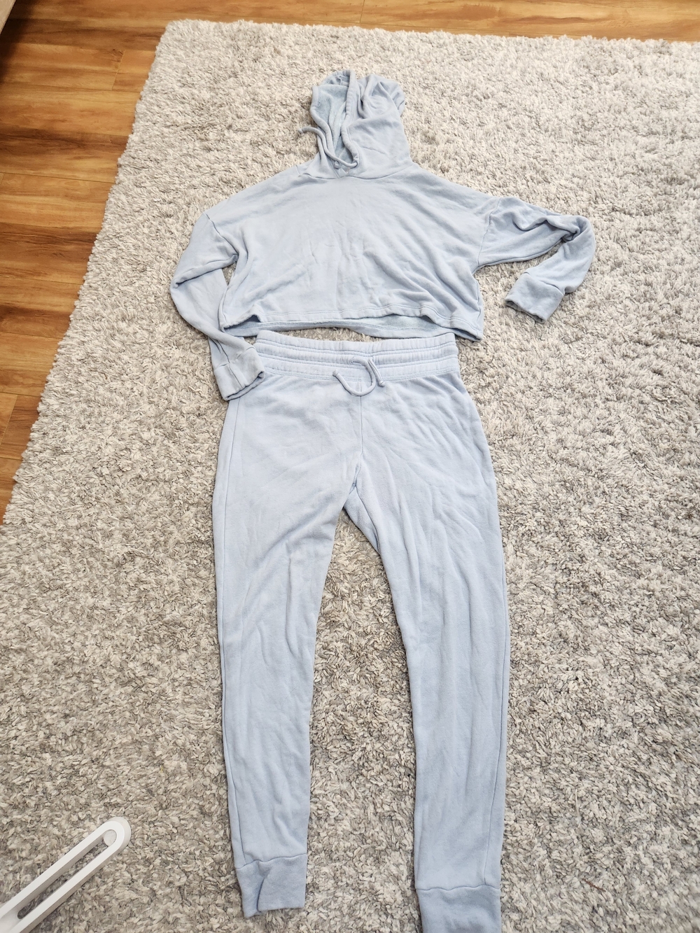 Beyond Yoga Pale Blue Hooded Joggers and Cropped Sweatshirt Set
